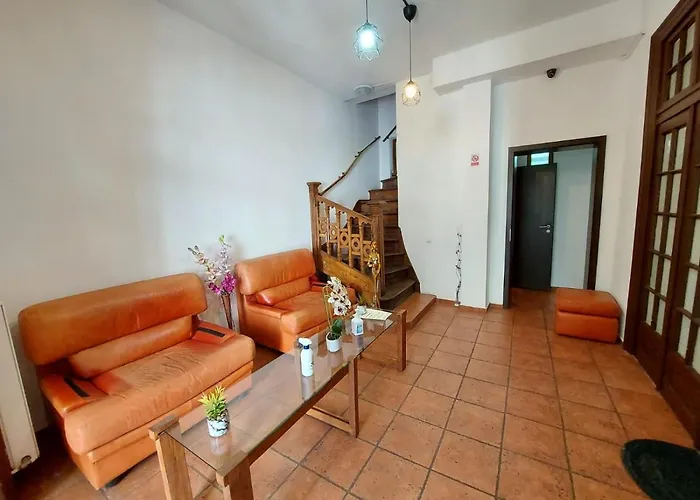 Happy Accomodation