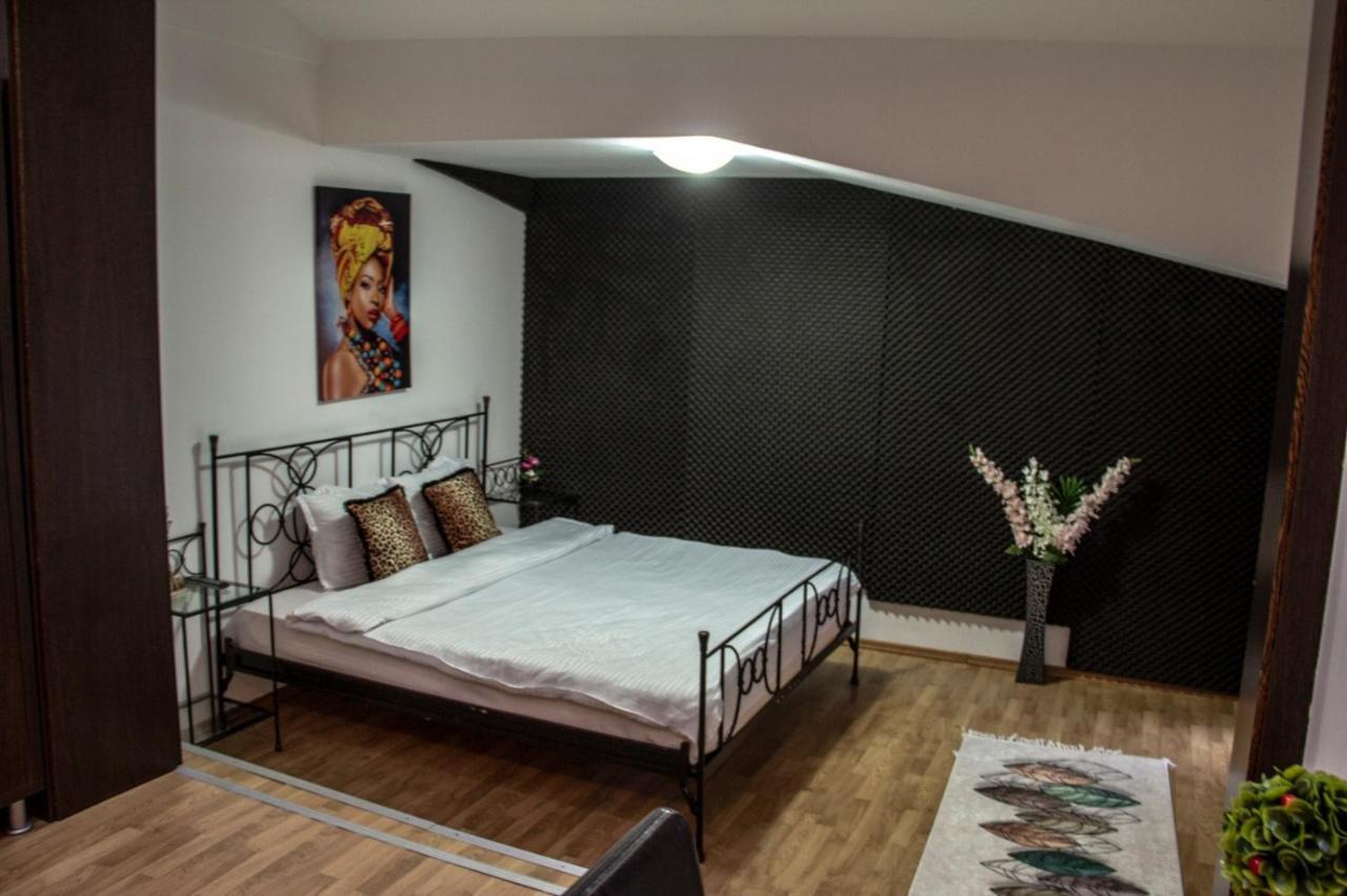 Happy Hotel Bucharest