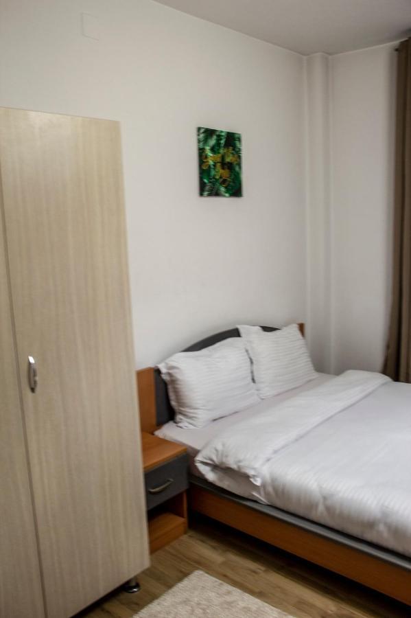 Hotel Happy