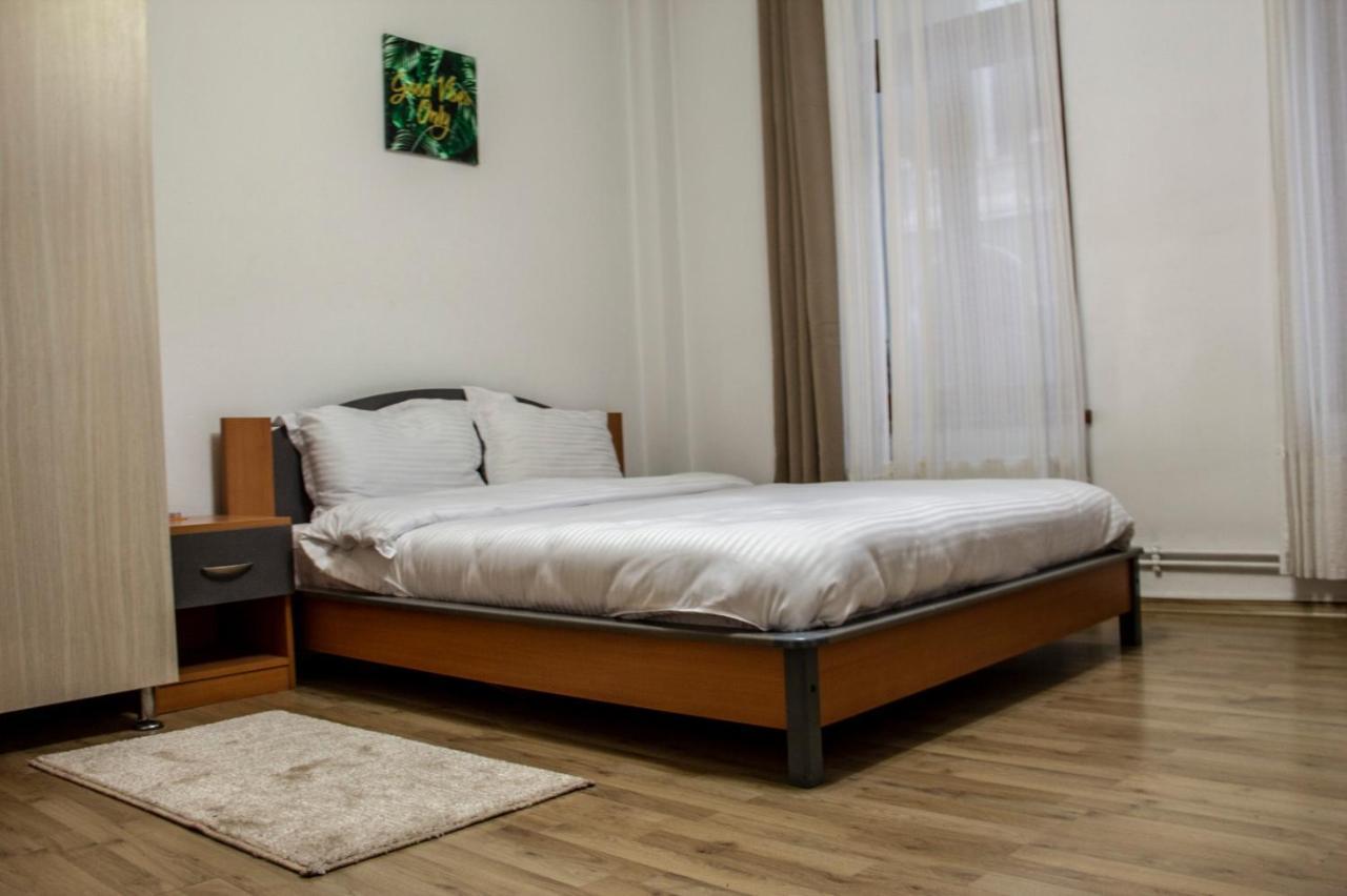 Happy Hotel Bukarest